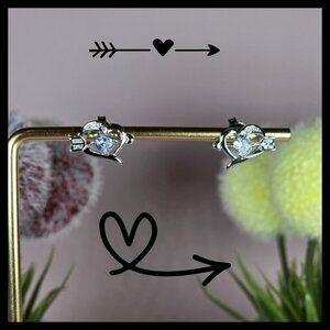 Sterling Silver Heart & Arrow Stud‎ Earrings With Sparkling CZ Stone (NWOT)